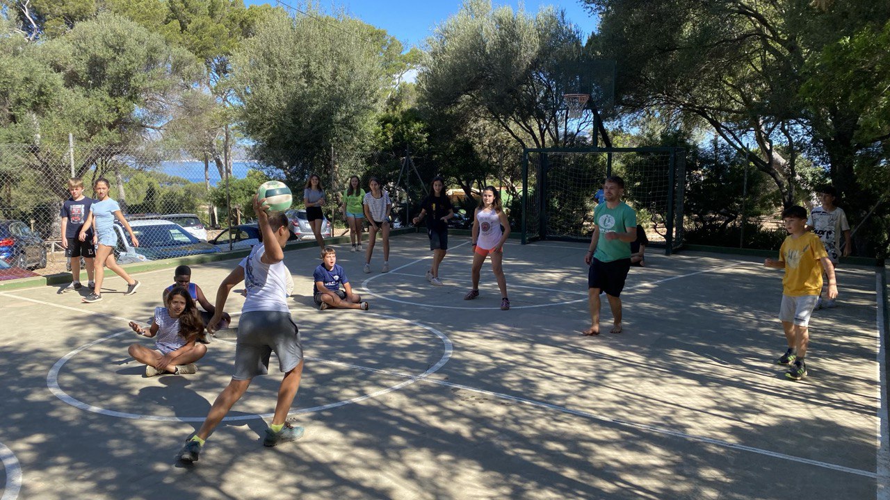 Campaments d'estiu a la Victòria del Consell de Mallorca.