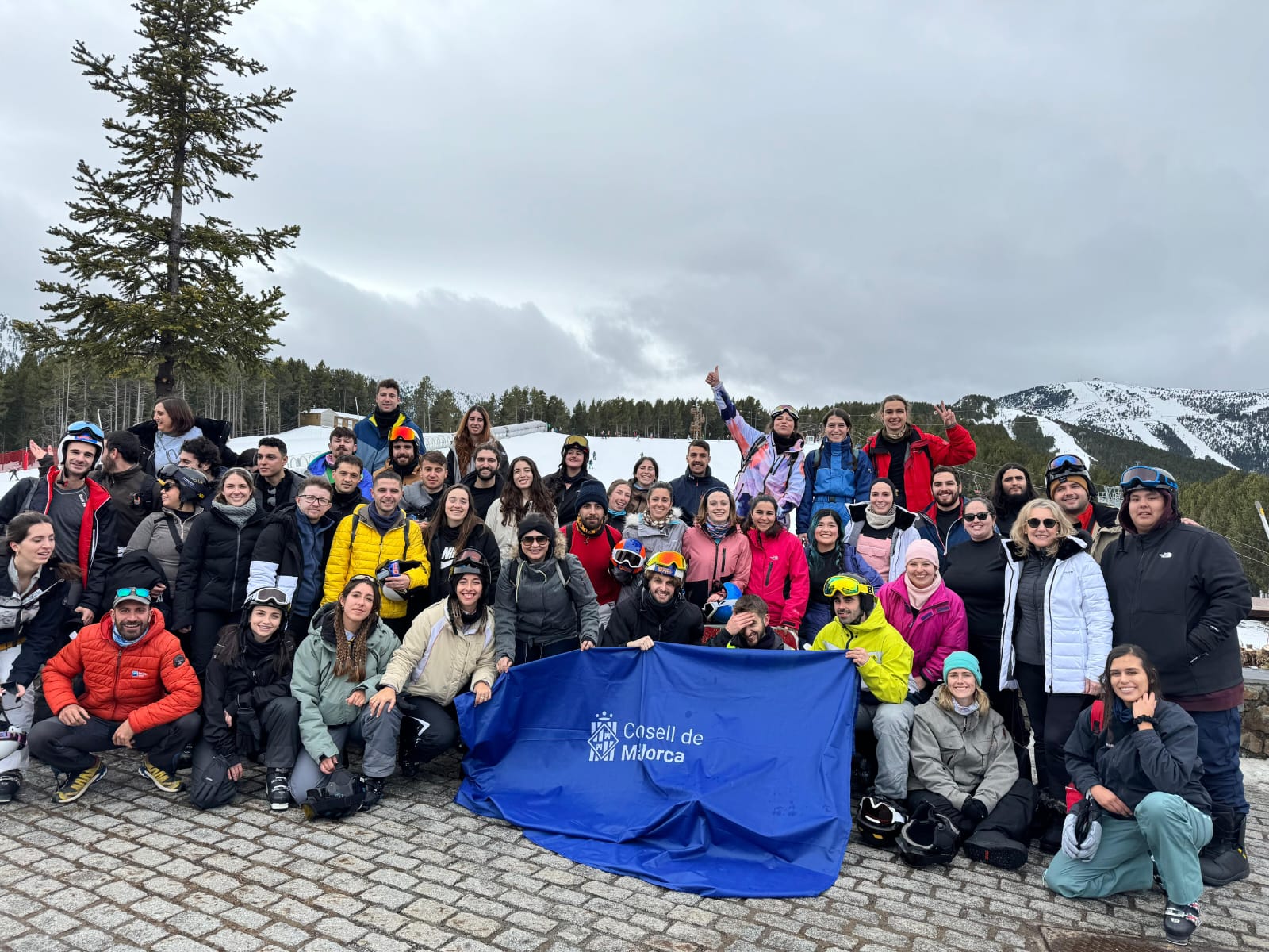 Los jovenes del segundo turno de  «Joves a la neu»